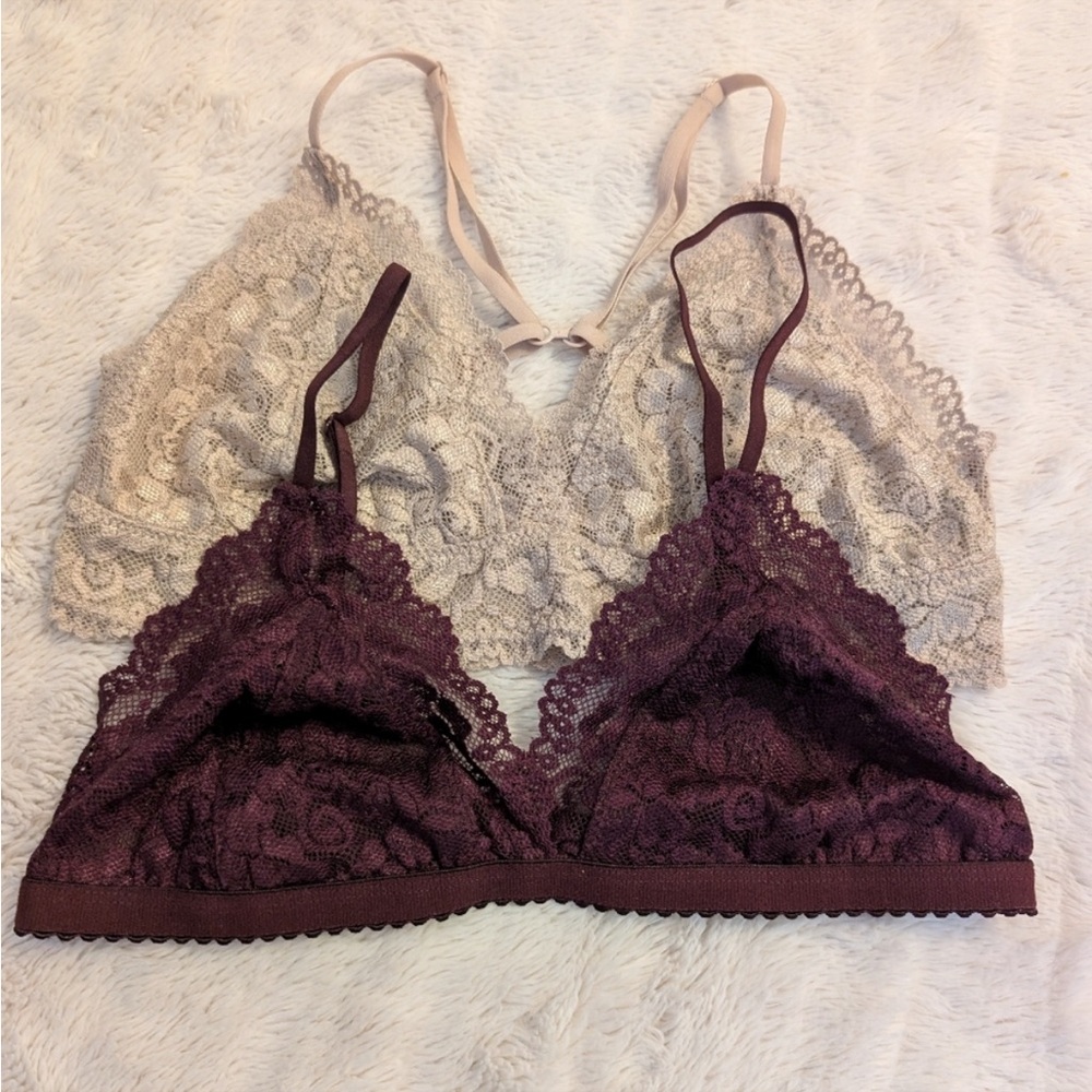 Aritzia Talula Lace Bralettes Medium - fits small
